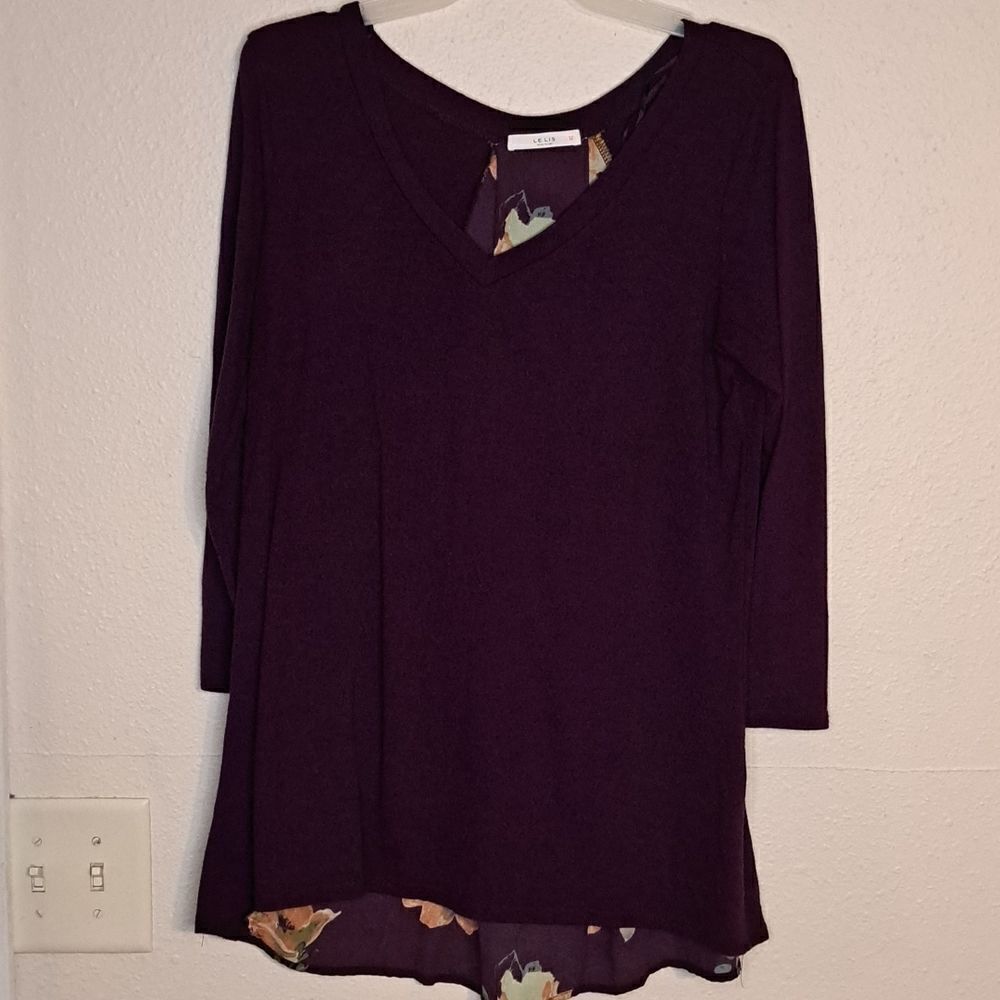 Le Lis purple blouse size medium